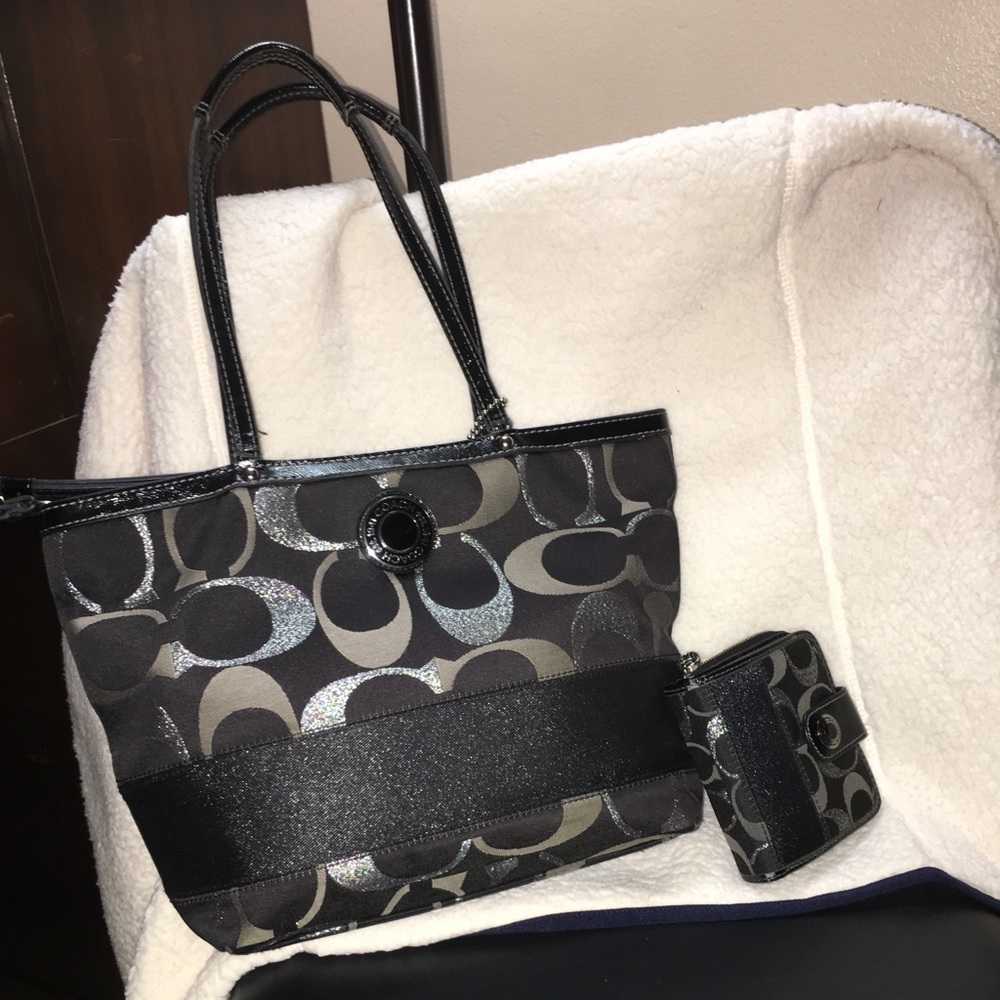 Coach purse and wallet